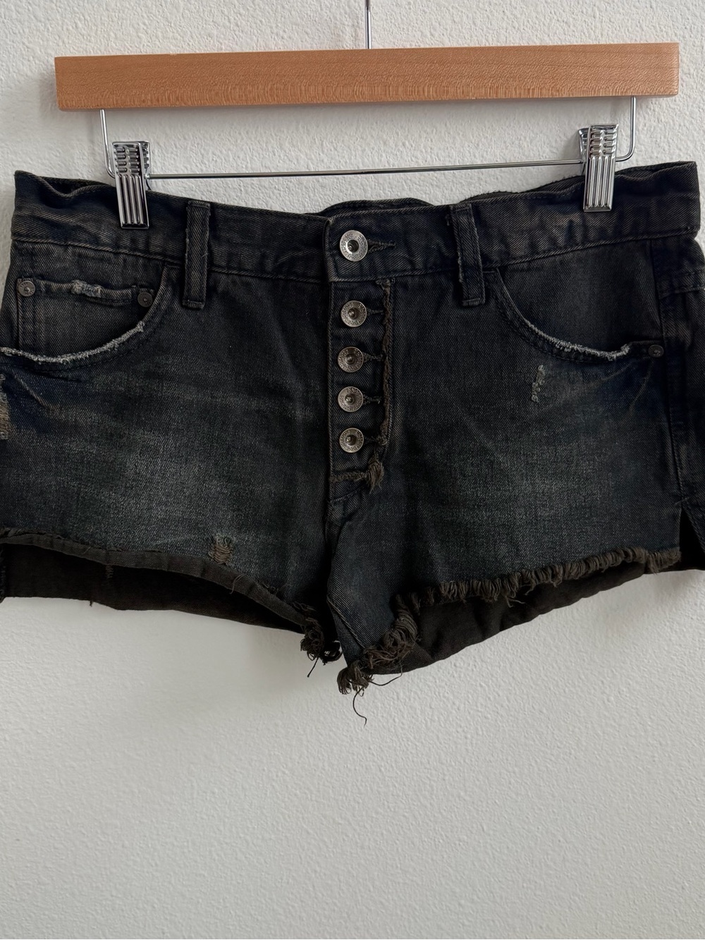 Free People One Teaspoon Bandits Denim Shorts Black Button Fly Distressed W26